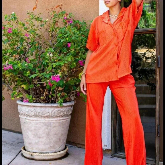 Vava Voom Pleated Plisse Pant Set - Picture 9 of 11